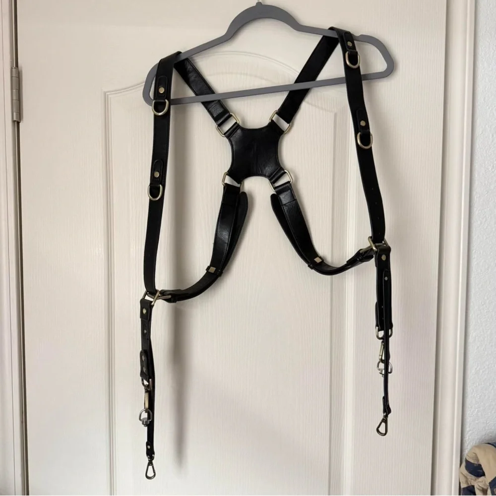 Black Dual Camera Harness